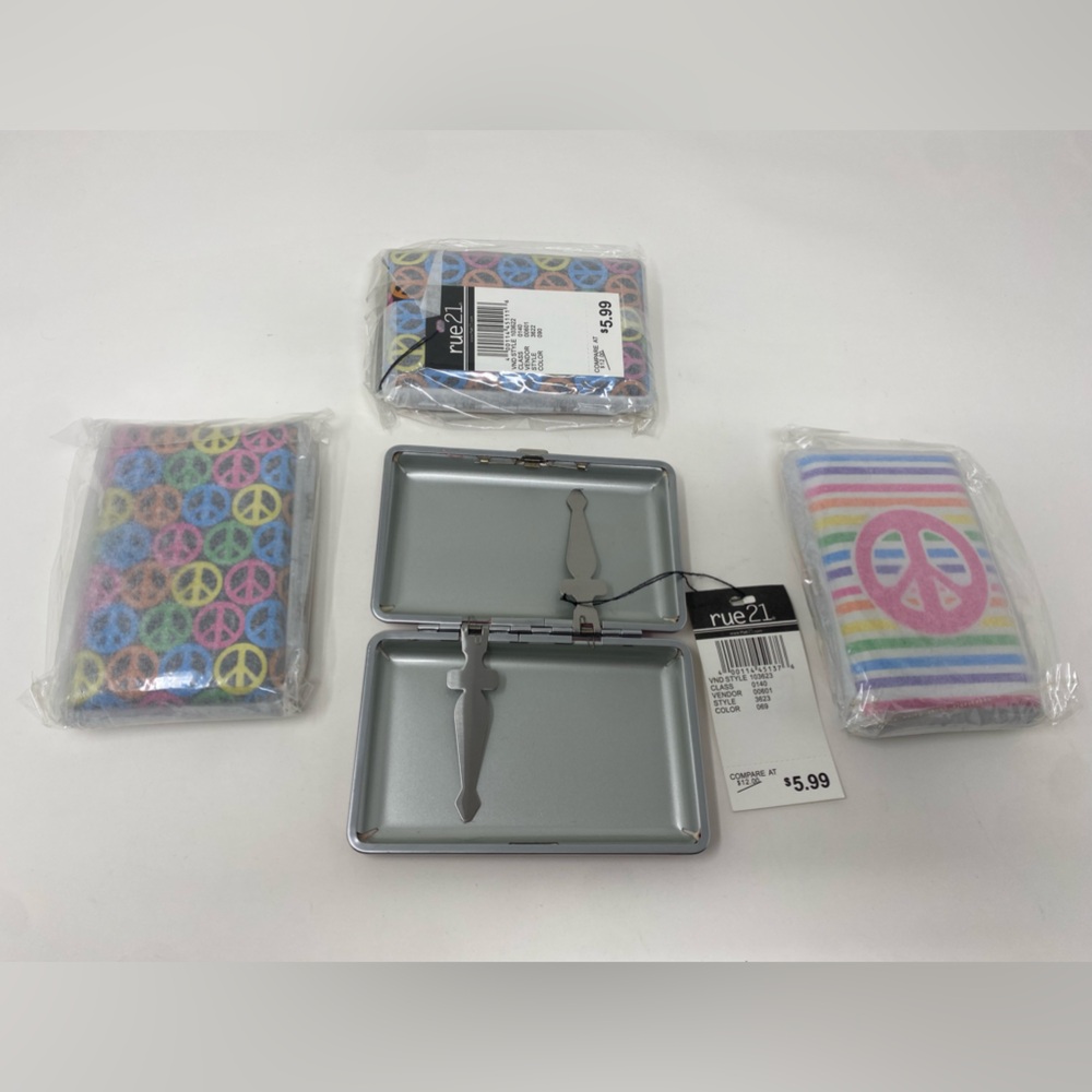 Rue21 Peace Sign Pink Business Card Cases Set of 4